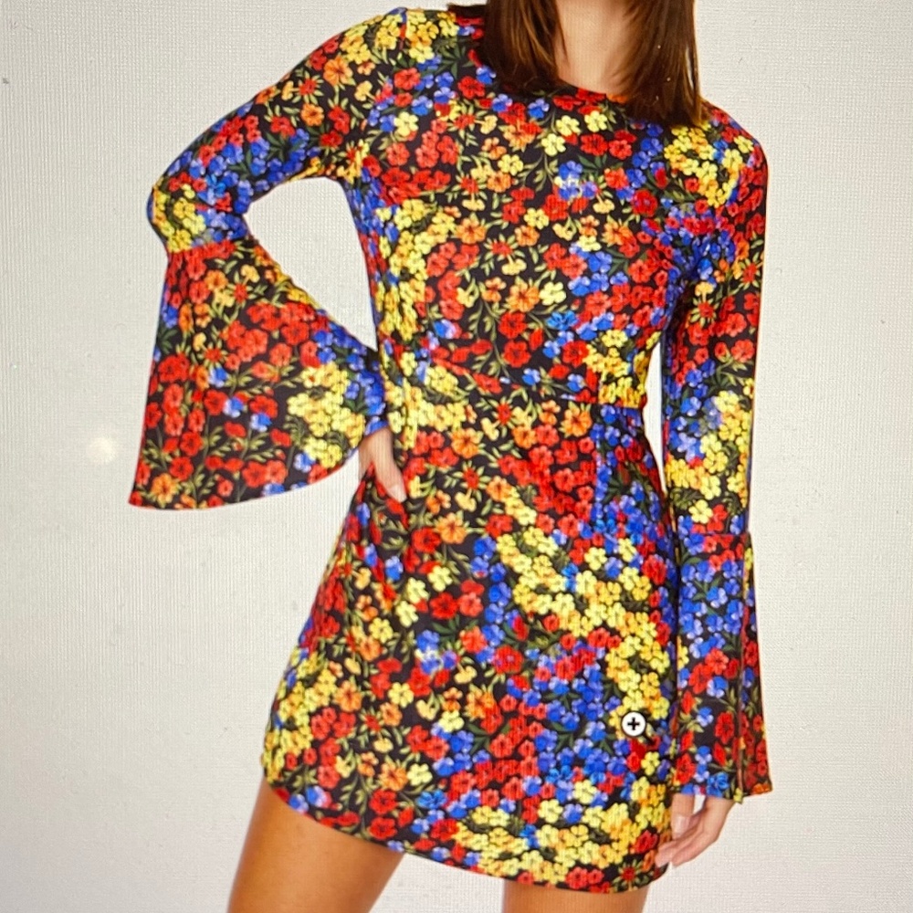 NWT Hey you Women’s Size M Mini Dress Floral